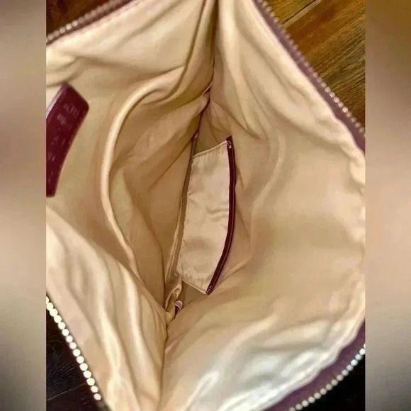 Summer & Rose | Vegan Leather & Velvet Foldover Clutch | Burgundy - Picture 5 of 6